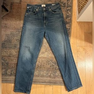 COPY - Citizens of Humanity Marlee Style blue jeans like new! Size 26